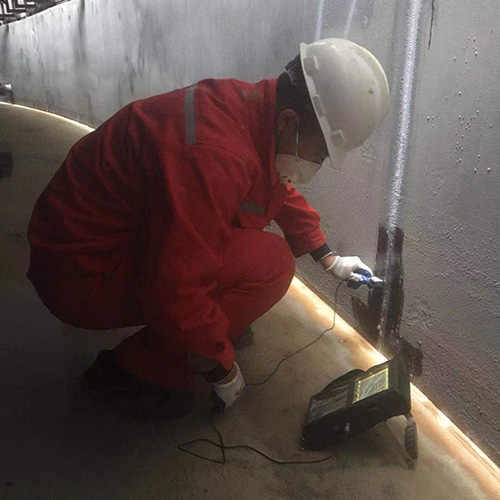 10万储罐检测现场